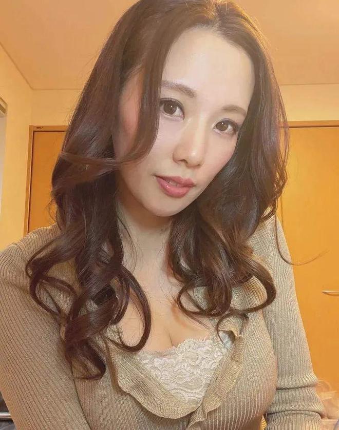 沖田杏梨最新作品的魅力與影響，探索日本ACG界的獨特風采